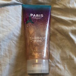 Bath and Body Works Paris Amour Shimmer Bomb